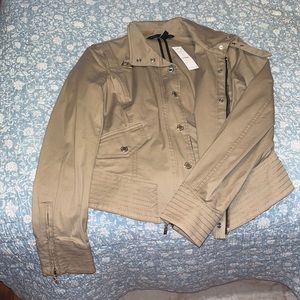 WHITE HOUSE BLACK MARKET NEVER WORK tan coat